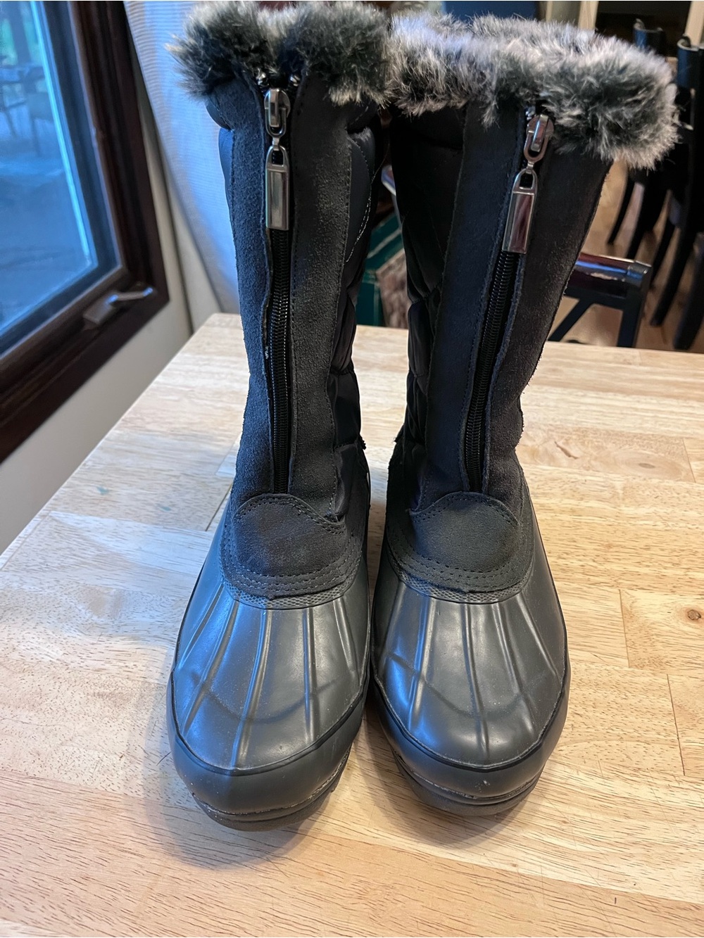 Bass Womens Waterproof Winter Boots with Faux Fur Trim - Black